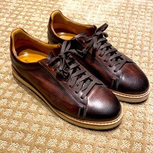 Magnanni dress sneakers.